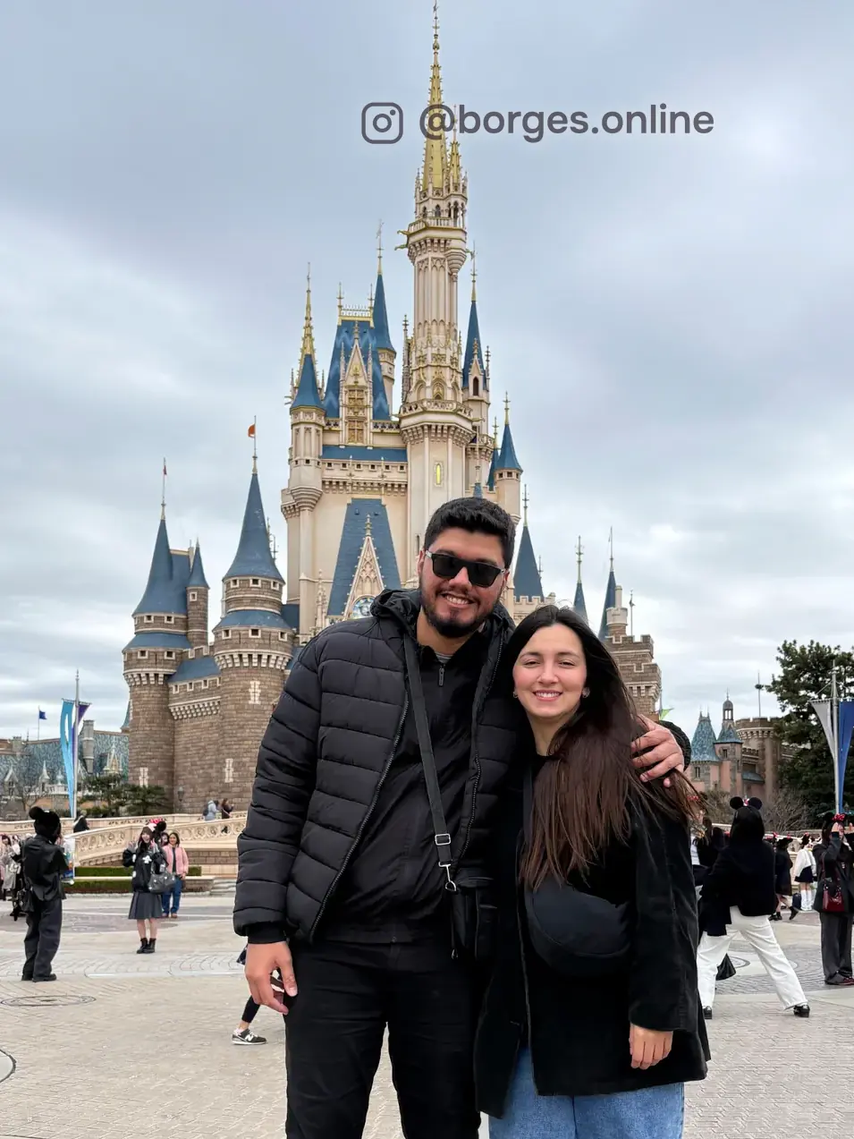 Jeferson na Tokyo Disneyland, no Japão